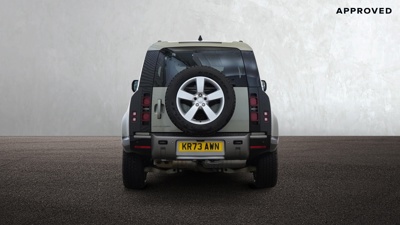 LAND ROVER DEFENDER 110