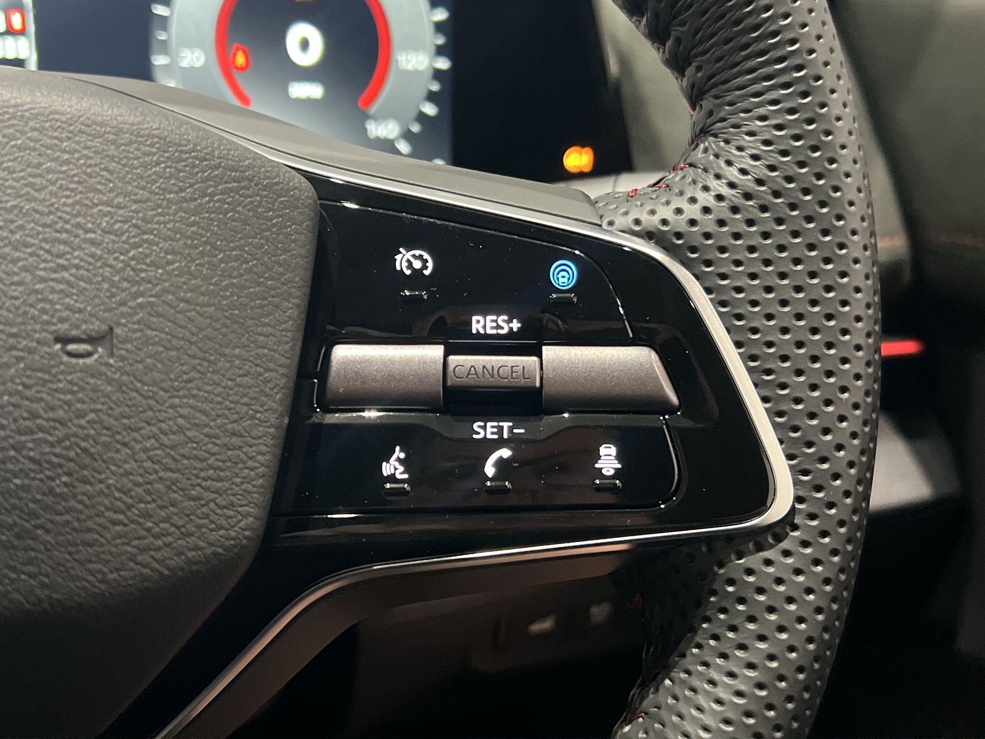 ARIYA 320KW NISMO 87KWH 22KWCH 5DR E-4ORCE AUTO HATCHBACK