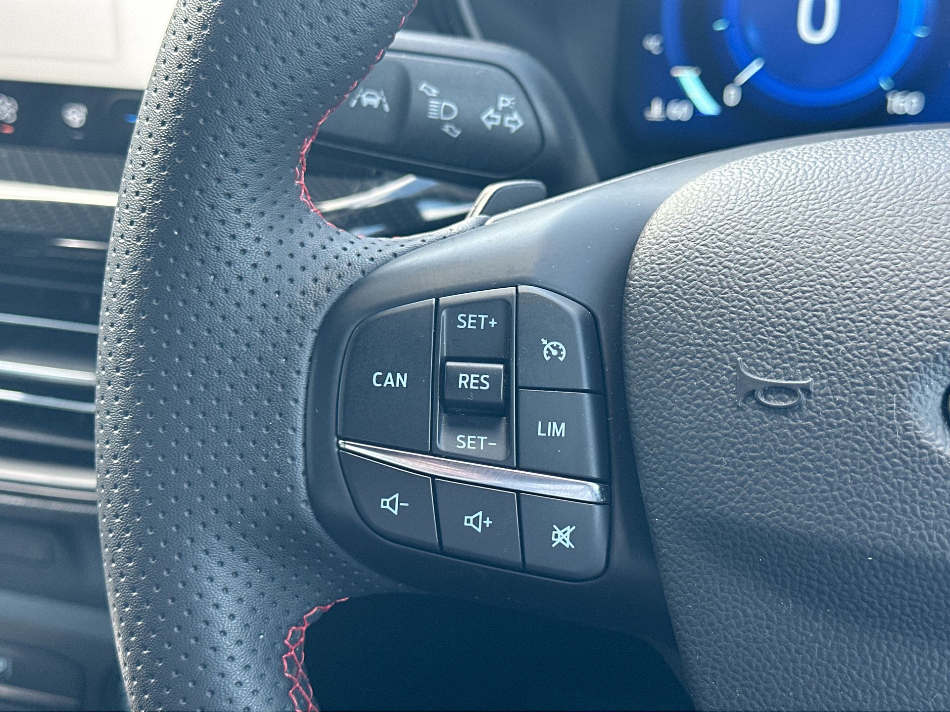 ECOBOOST HYBRID MHEV 155