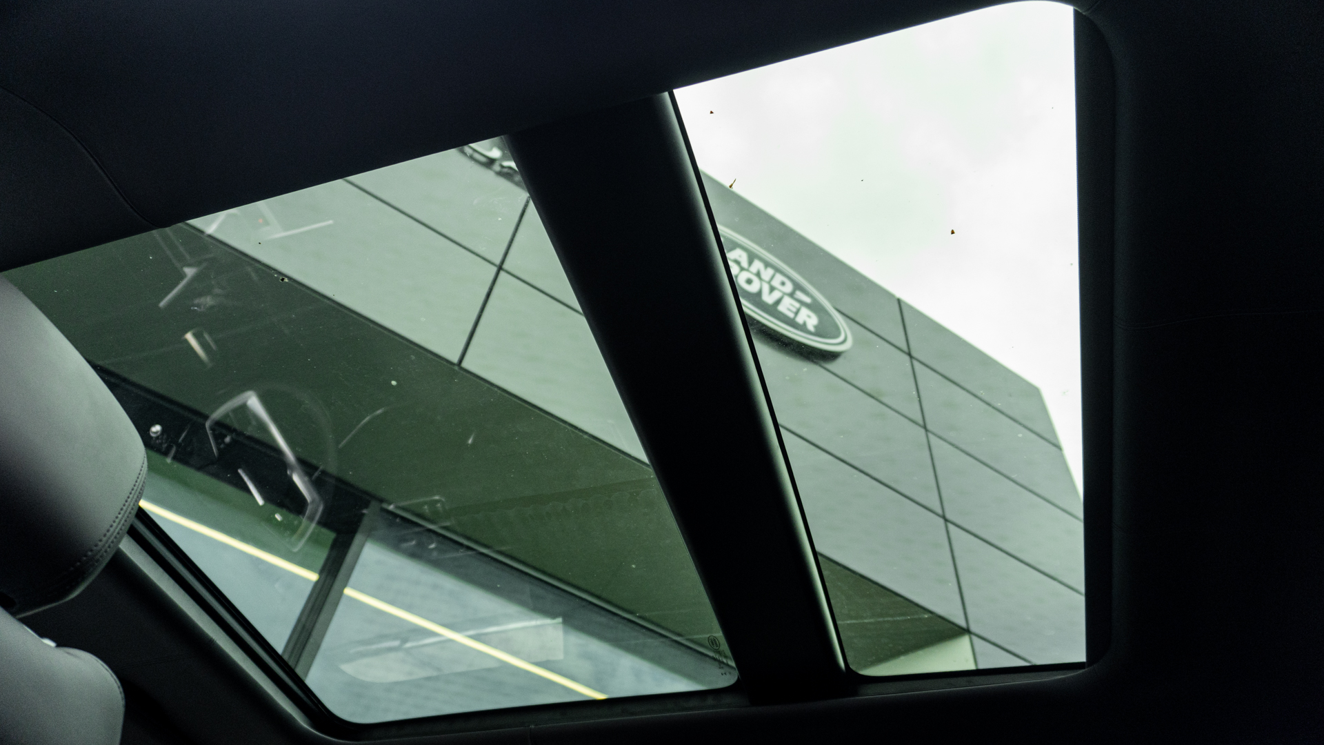 D350