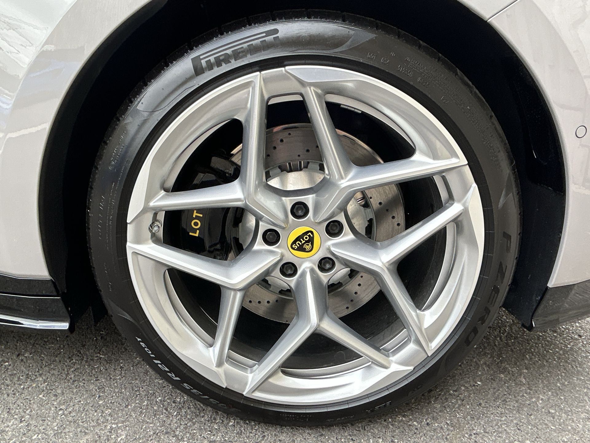 EMEYA 450KW 600 GT 102KWH 4DR AUTO SALOON