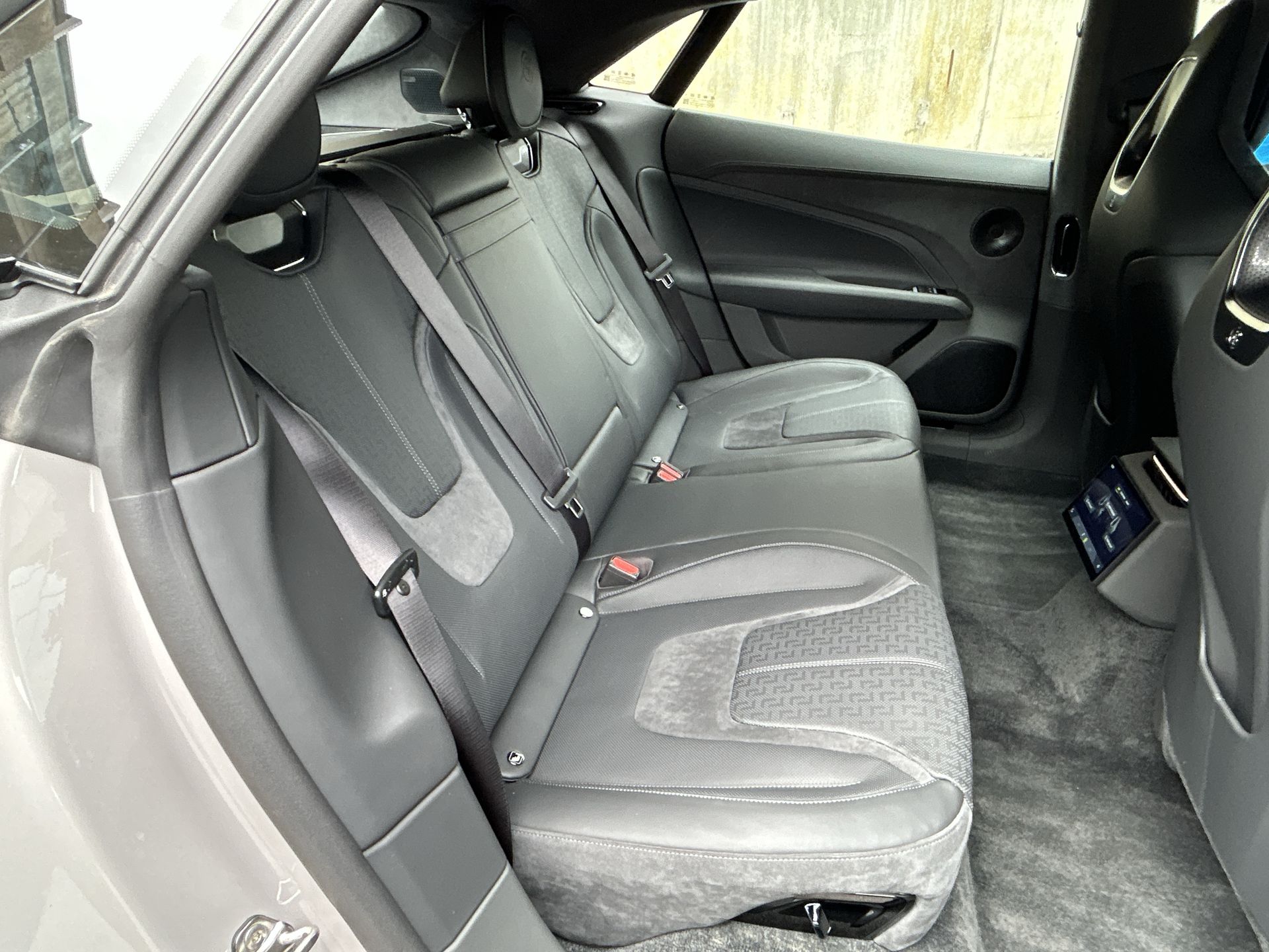 EMEYA 450KW 600 GT 102KWH 4DR AUTO SALOON