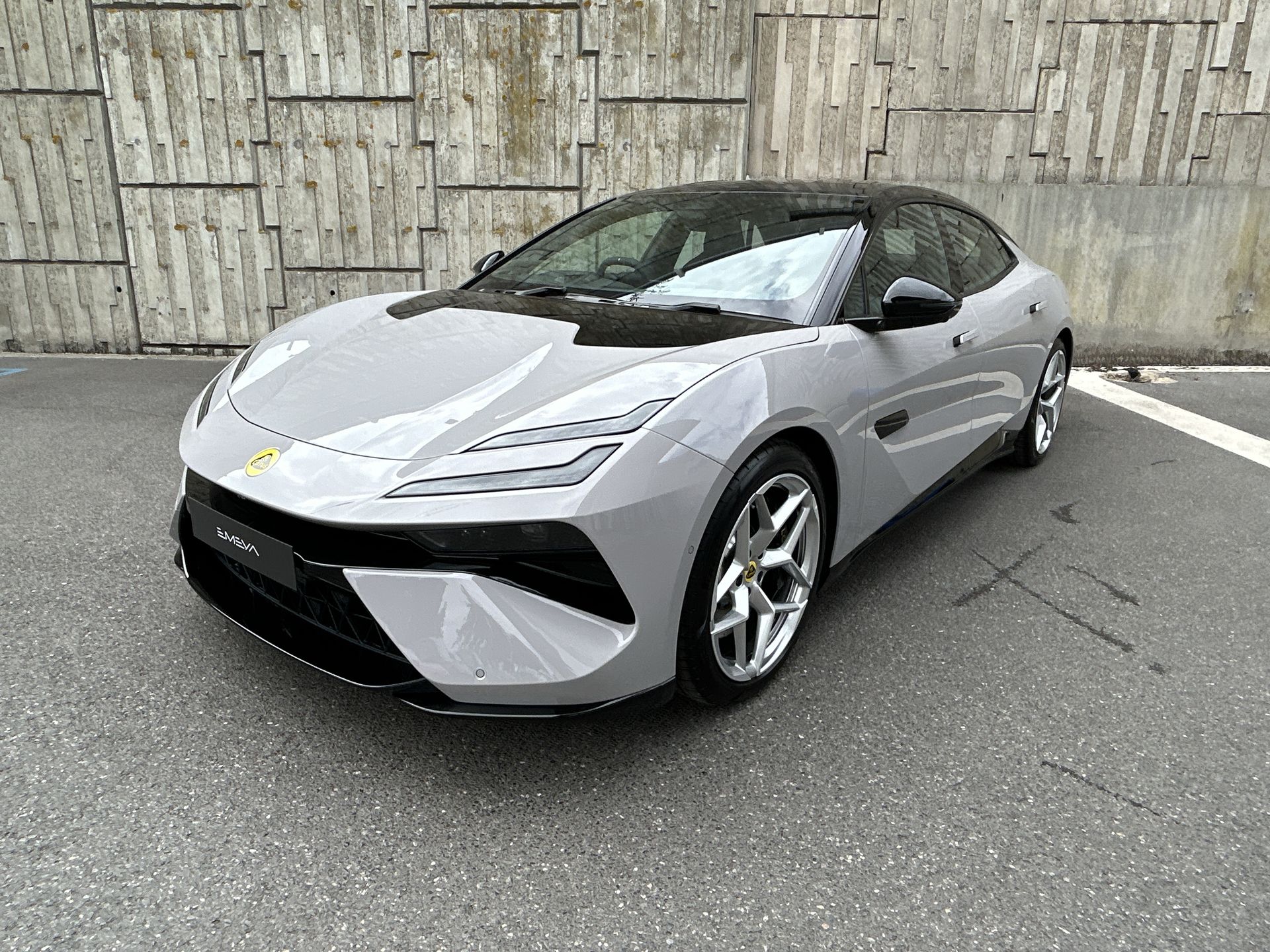EMEYA 450KW 600 GT 102KWH 4DR AUTO SALOON