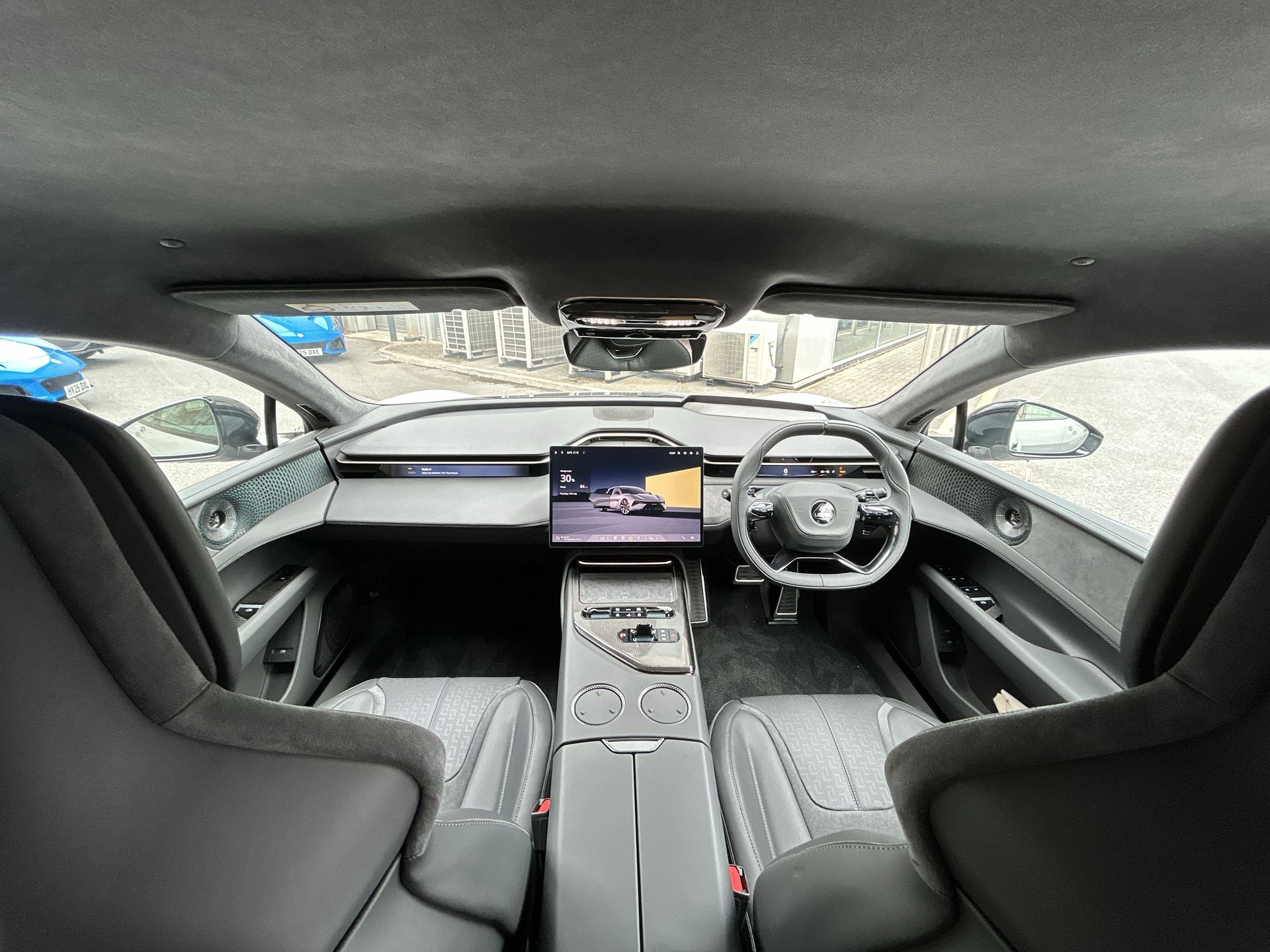 EMEYA 450KW 600 GT 102KWH 4DR AUTO SALOON
