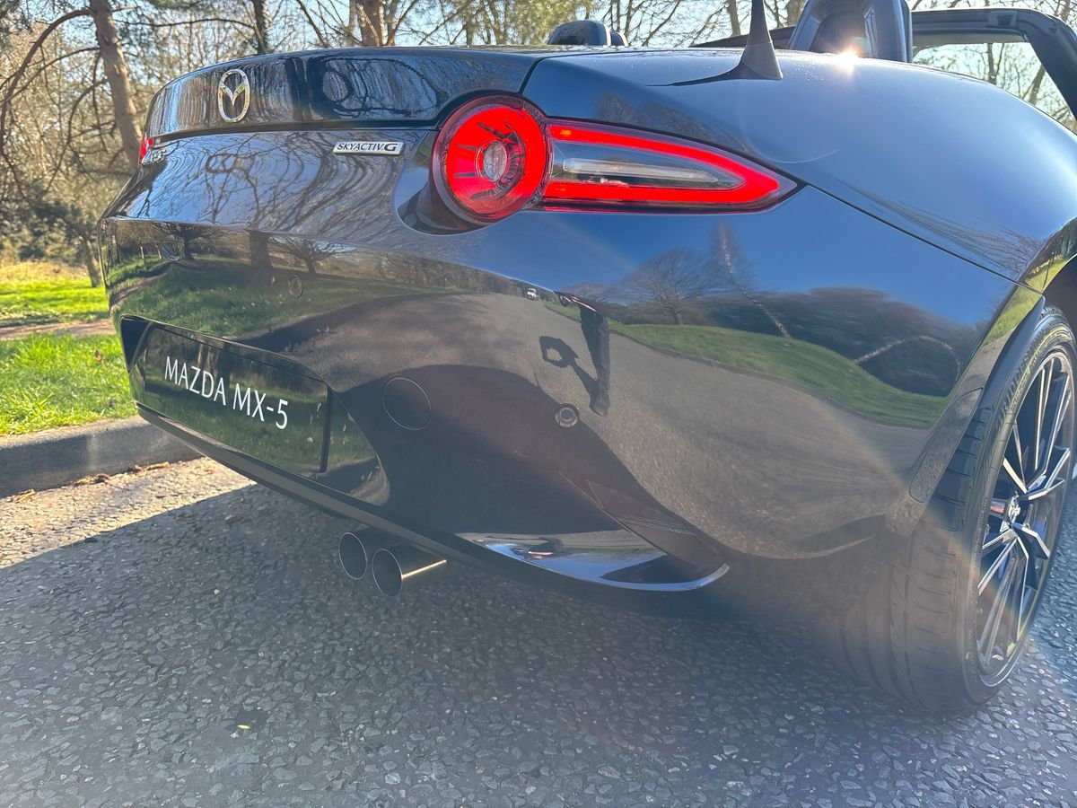 MX-5 2.0 [184] EXCLUSIVE-LINE 2DR CONVERTIBLE