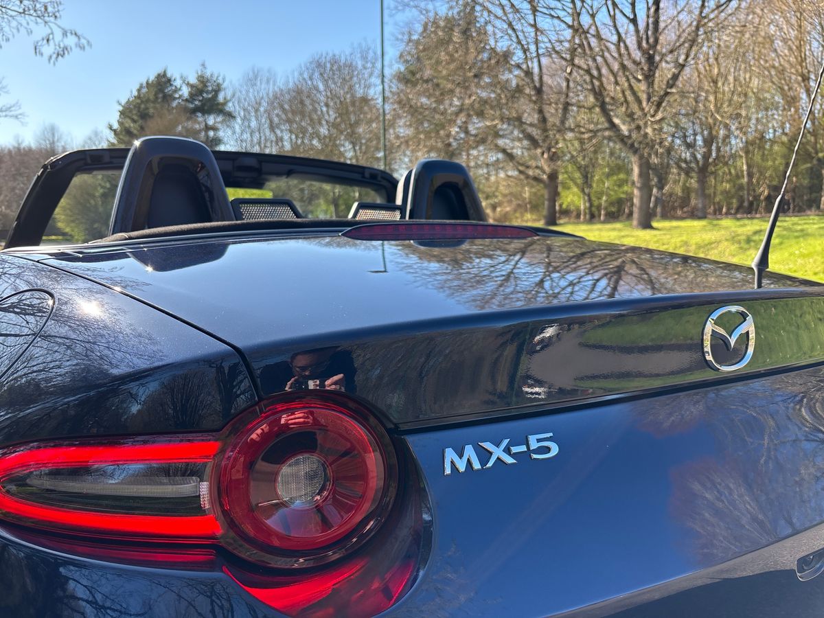 MX-5 2.0 [184] EXCLUSIVE-LINE 2DR CONVERTIBLE