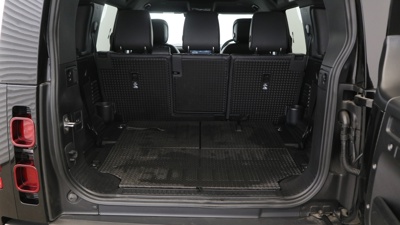 LAND ROVER DEFENDER 110