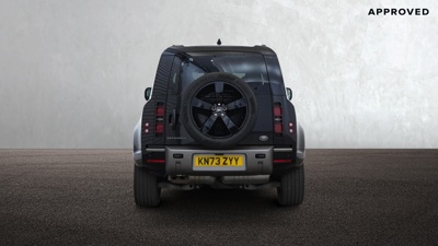 LAND ROVER DEFENDER 110