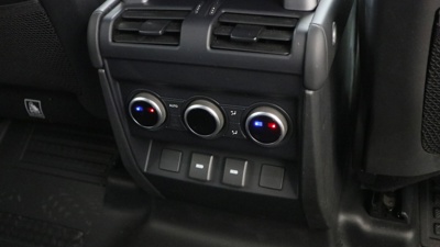 LAND ROVER DEFENDER 110
