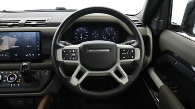 LAND ROVER DEFENDER 110