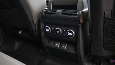 LAND ROVER DEFENDER 110