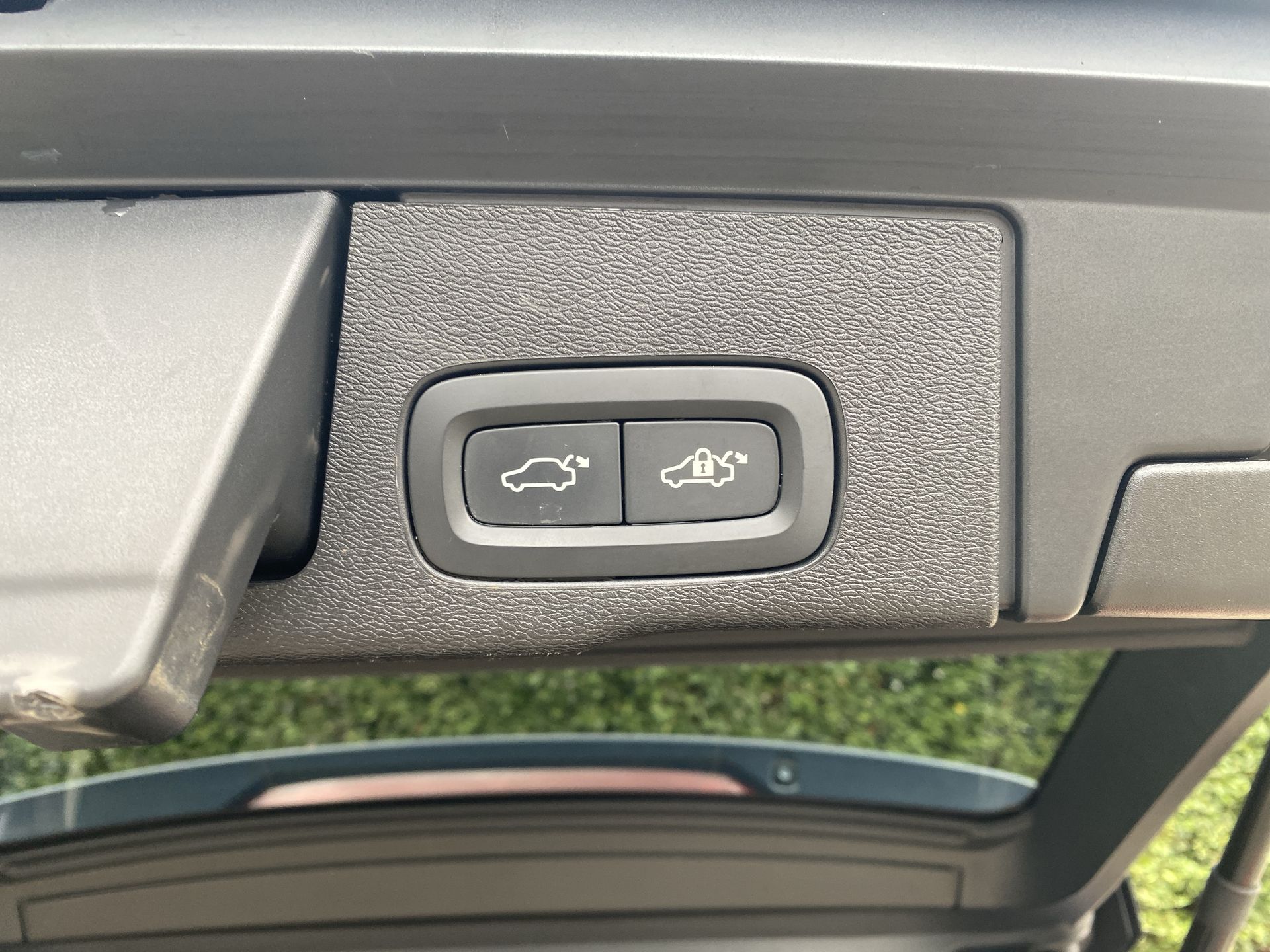 B4D AWD GEARTRONIC