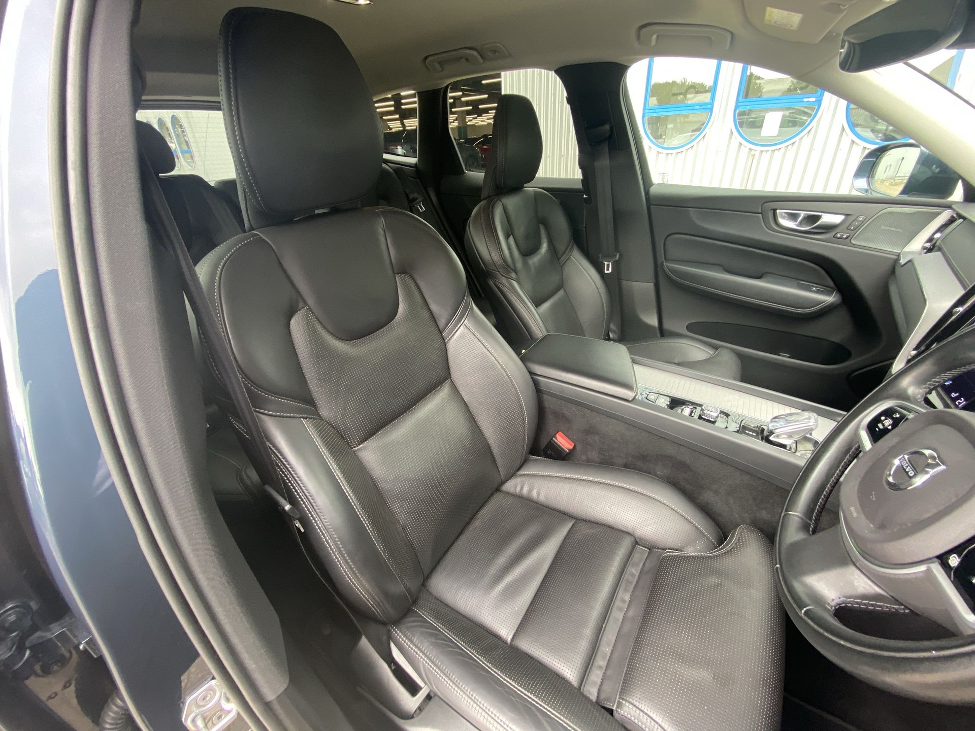 B4D AWD GEARTRONIC