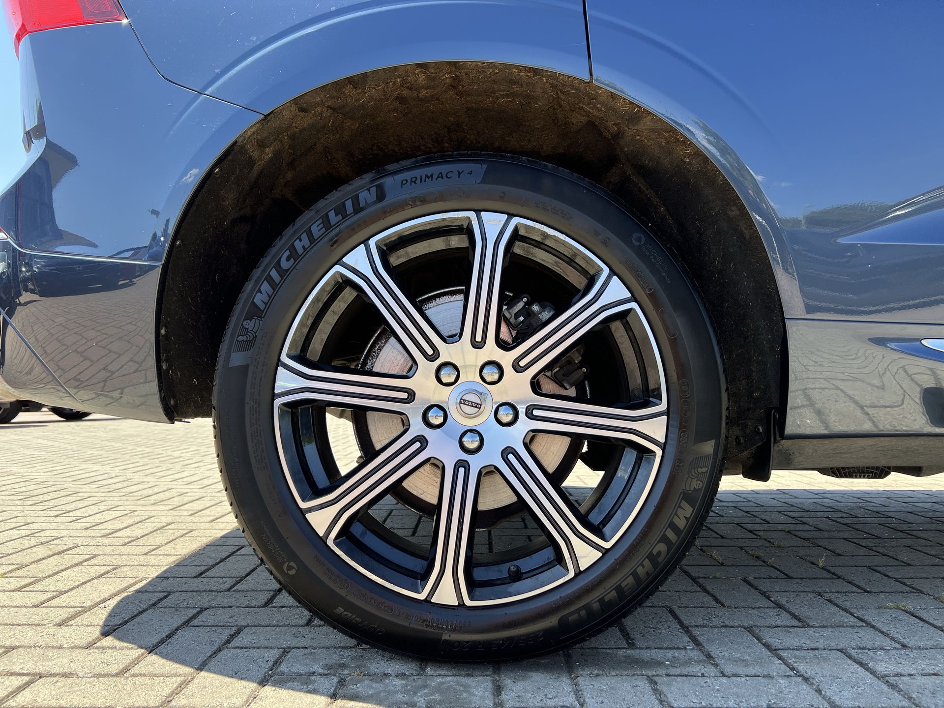 B4D AWD GEARTRONIC