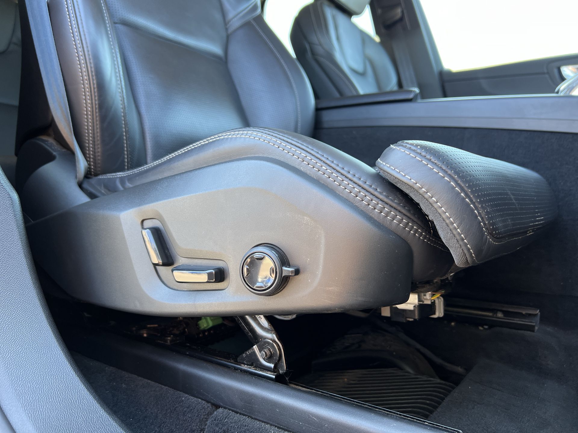 B4D AWD GEARTRONIC