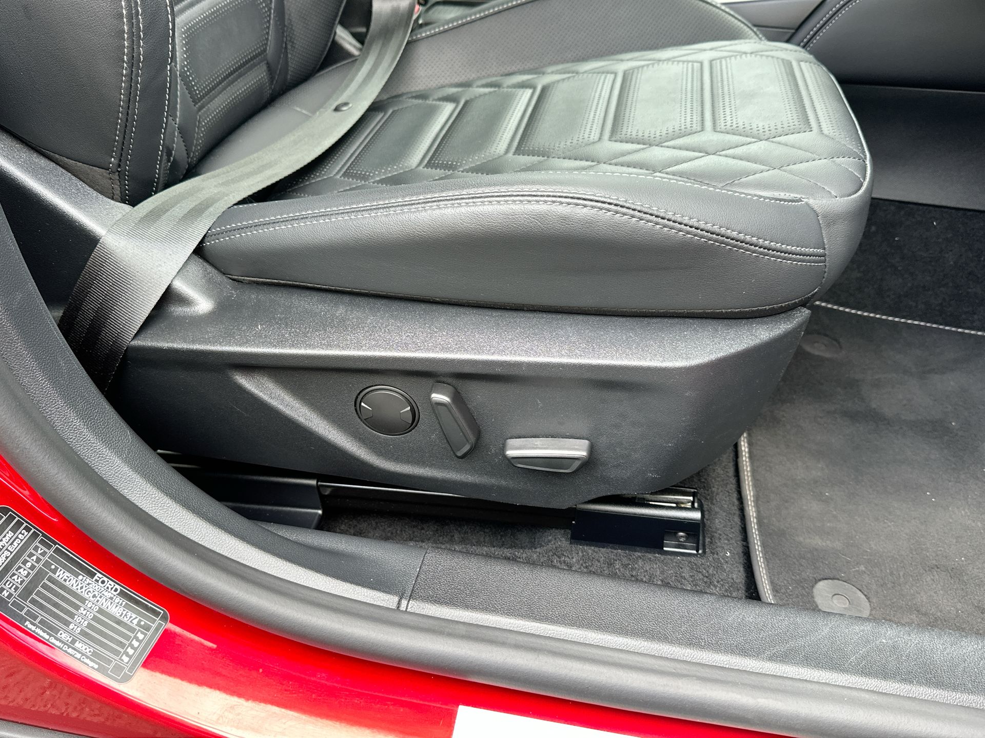 ECOBOOST HYBRID MHEV 155 TITANIUM VIG
