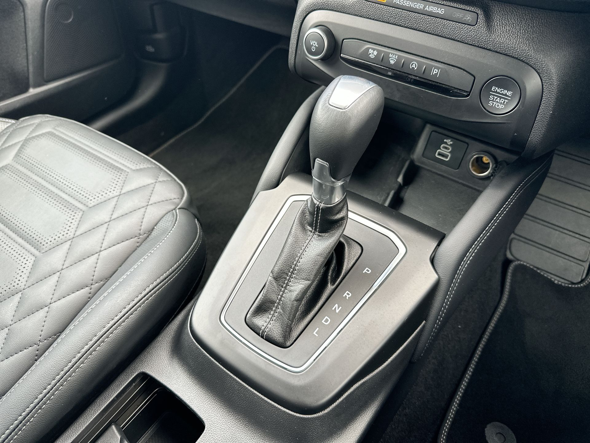ECOBOOST HYBRID MHEV 155 TITANIUM VIG