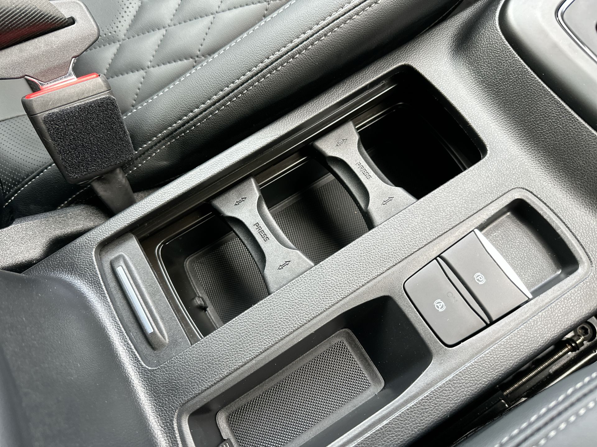 ECOBOOST HYBRID MHEV 155 TITANIUM VIG