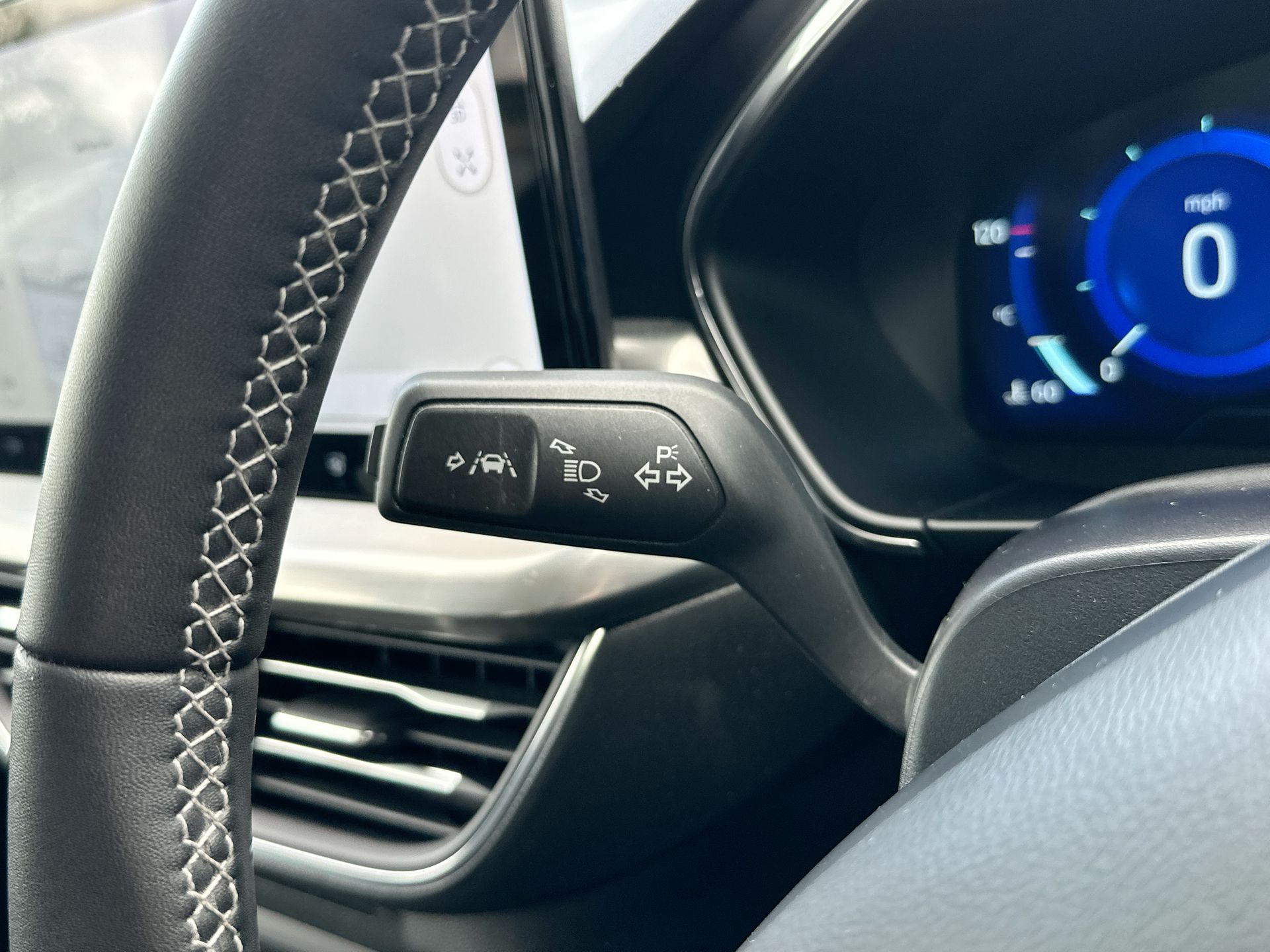 ECOBOOST HYBRID MHEV 155 TITANIUM VIG