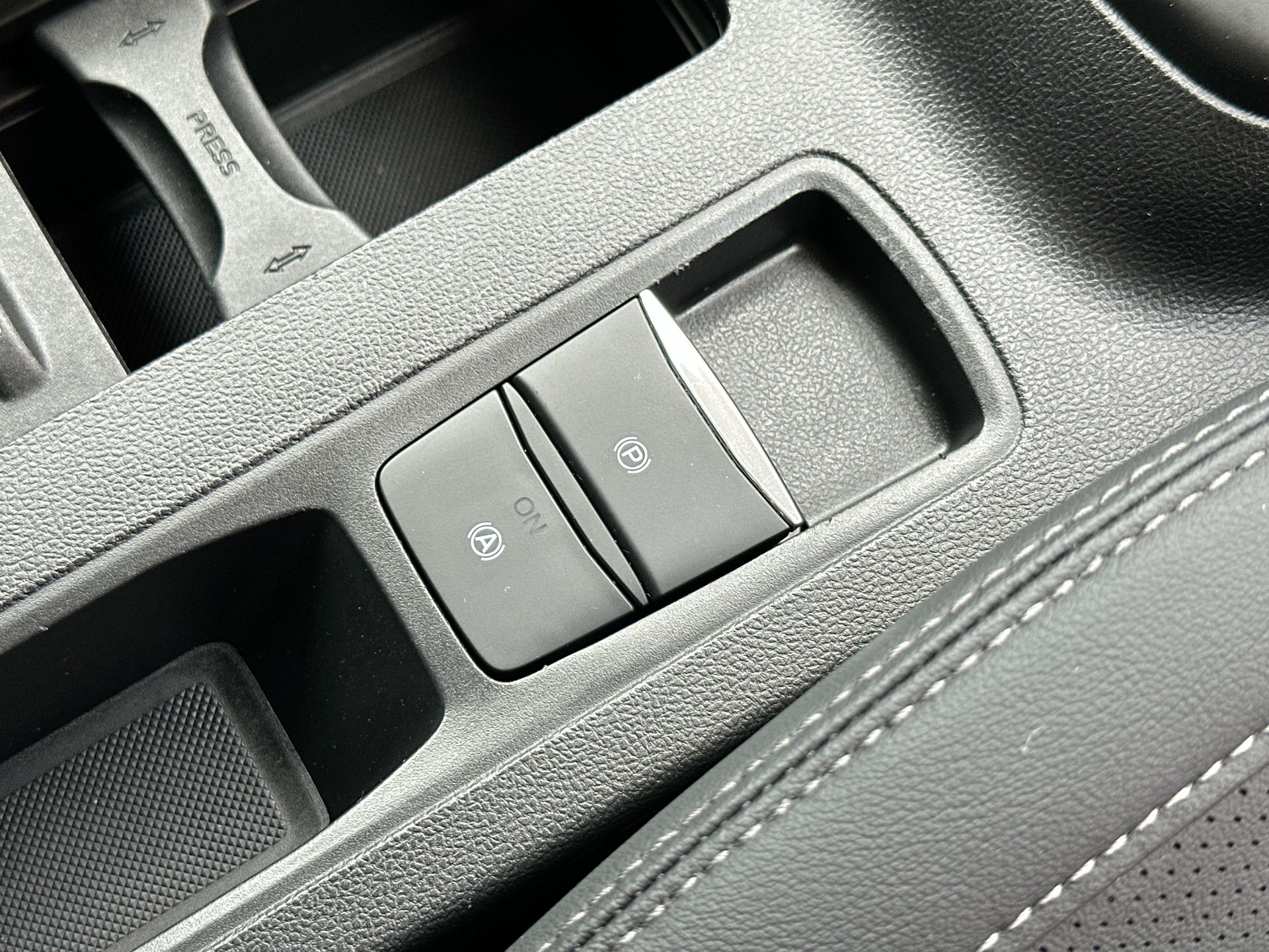 ECOBOOST HYBRID MHEV 155 TITANIUM VIG