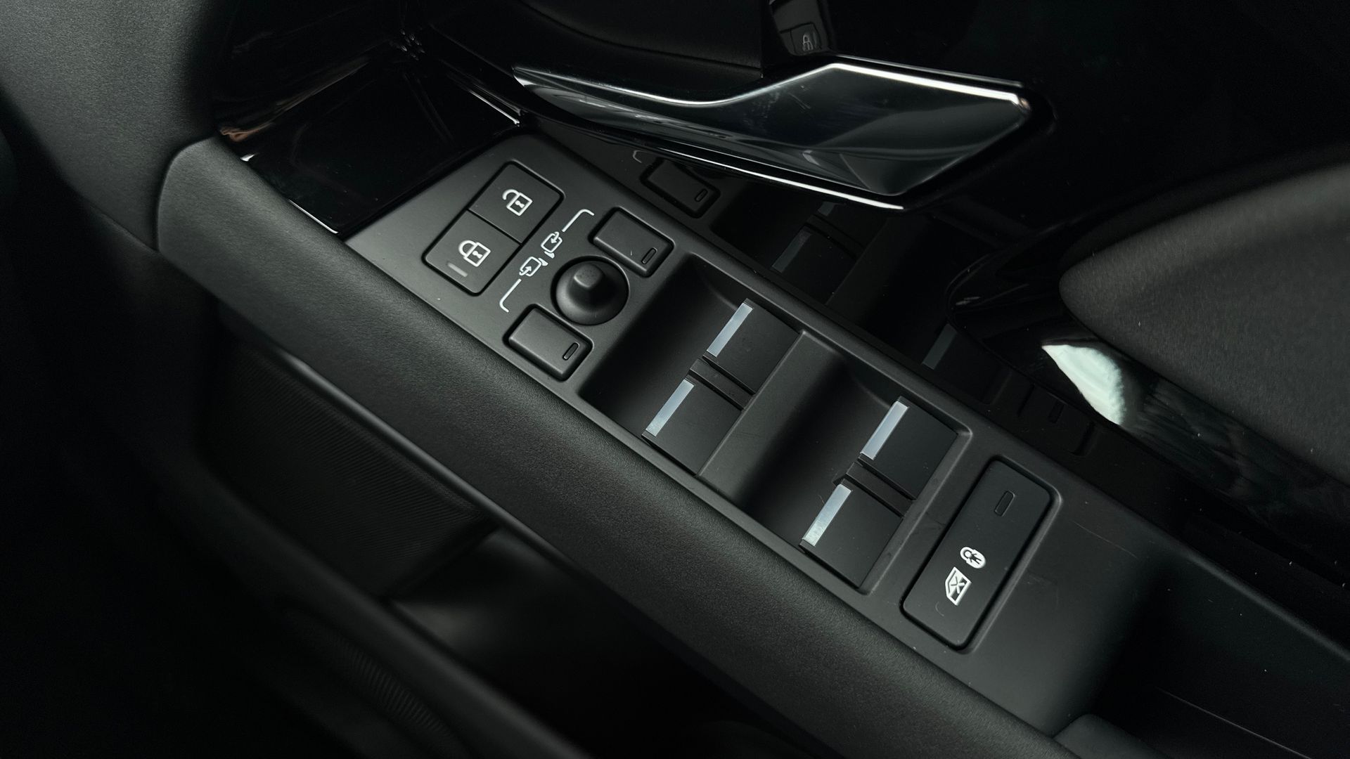 RANGE ROVER EVOQUE 1.5 P270E DYNAMIC SE 5DR AUTO [NI] HATCHBACK