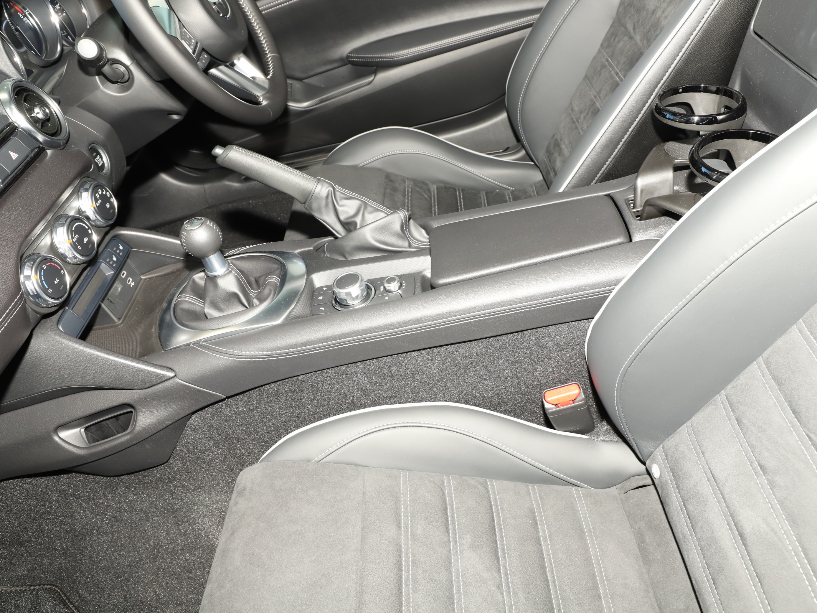 MX-5 2.0 [184] HOMURA 2DR CONVERTIBLE