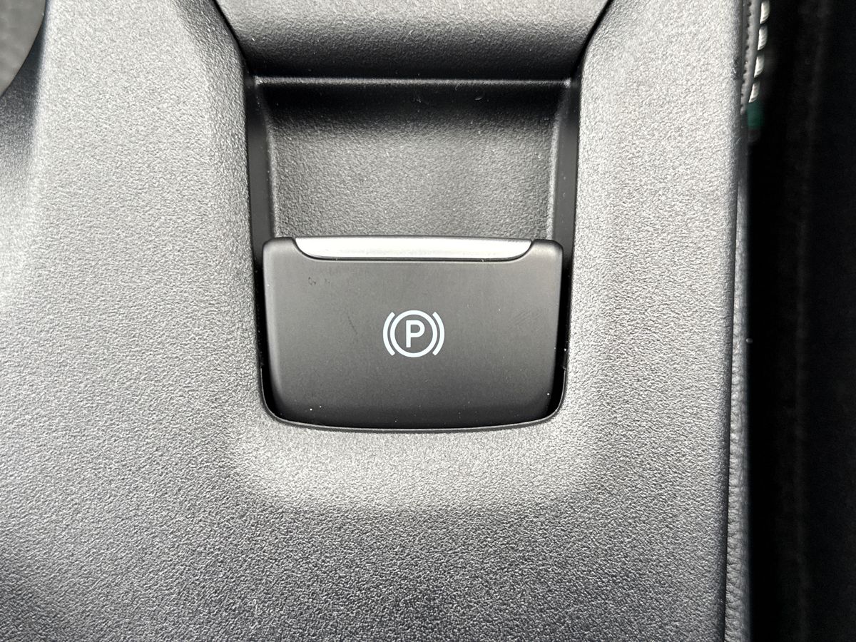 RANGER P703 PLATINUM DOUBLE CAB 3.0L ECOBLUE V6 240PS 4WD FT 10 SPEED AUTOMATIC