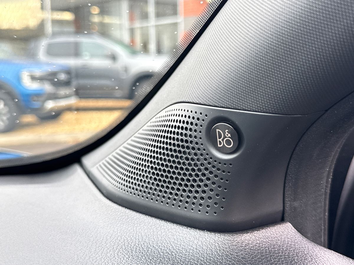 RANGER P703 PLATINUM DOUBLE CAB 3.0L ECOBLUE V6 240PS 4WD FT 10 SPEED AUTOMATIC