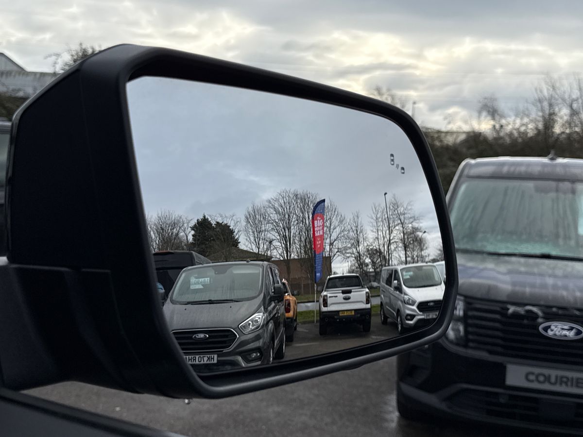 RANGER P703 PLATINUM DOUBLE CAB 3.0L ECOBLUE V6 240PS 4WD FT 10 SPEED AUTOMATIC