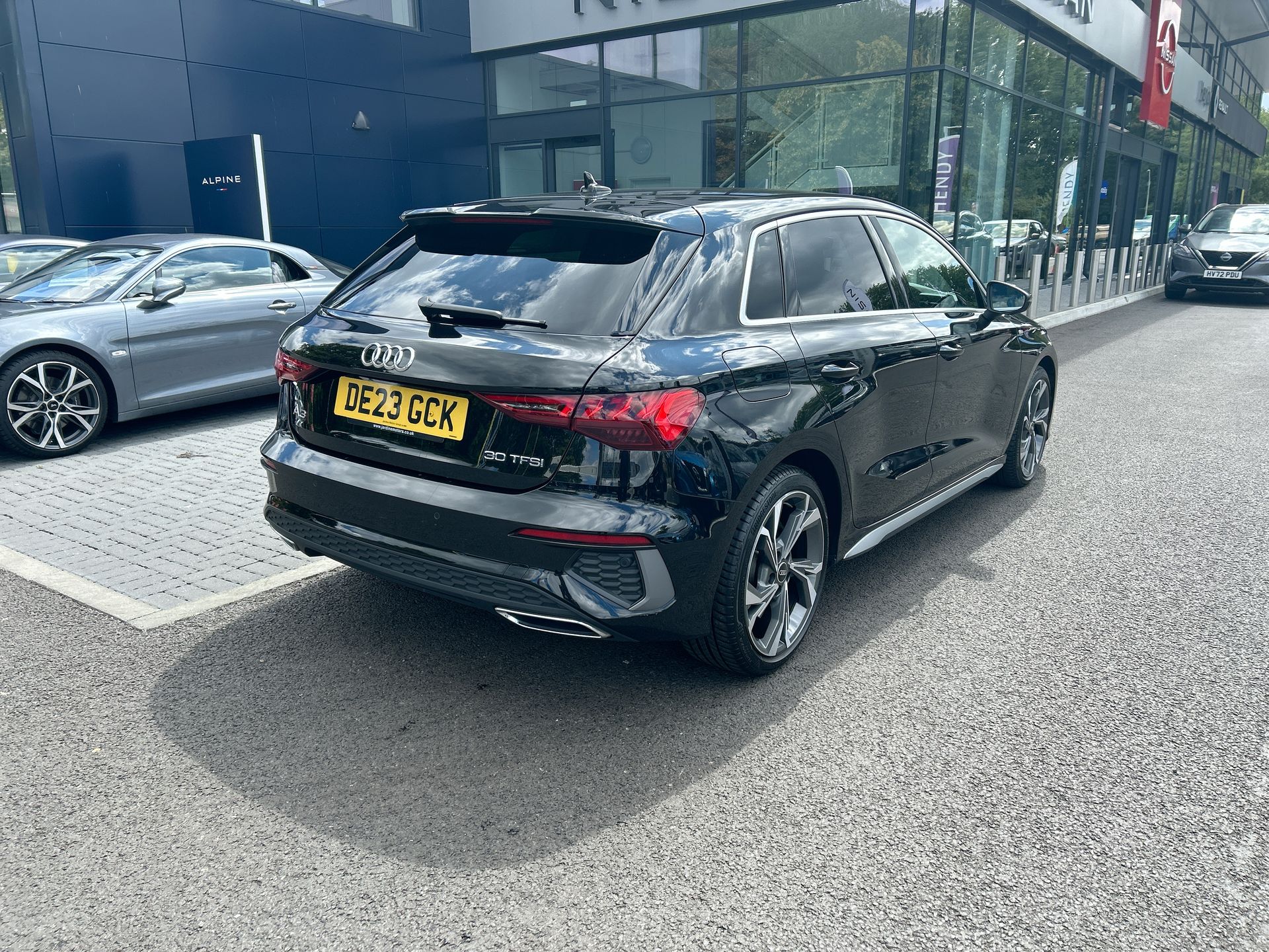 30 TFSI S TRONIC