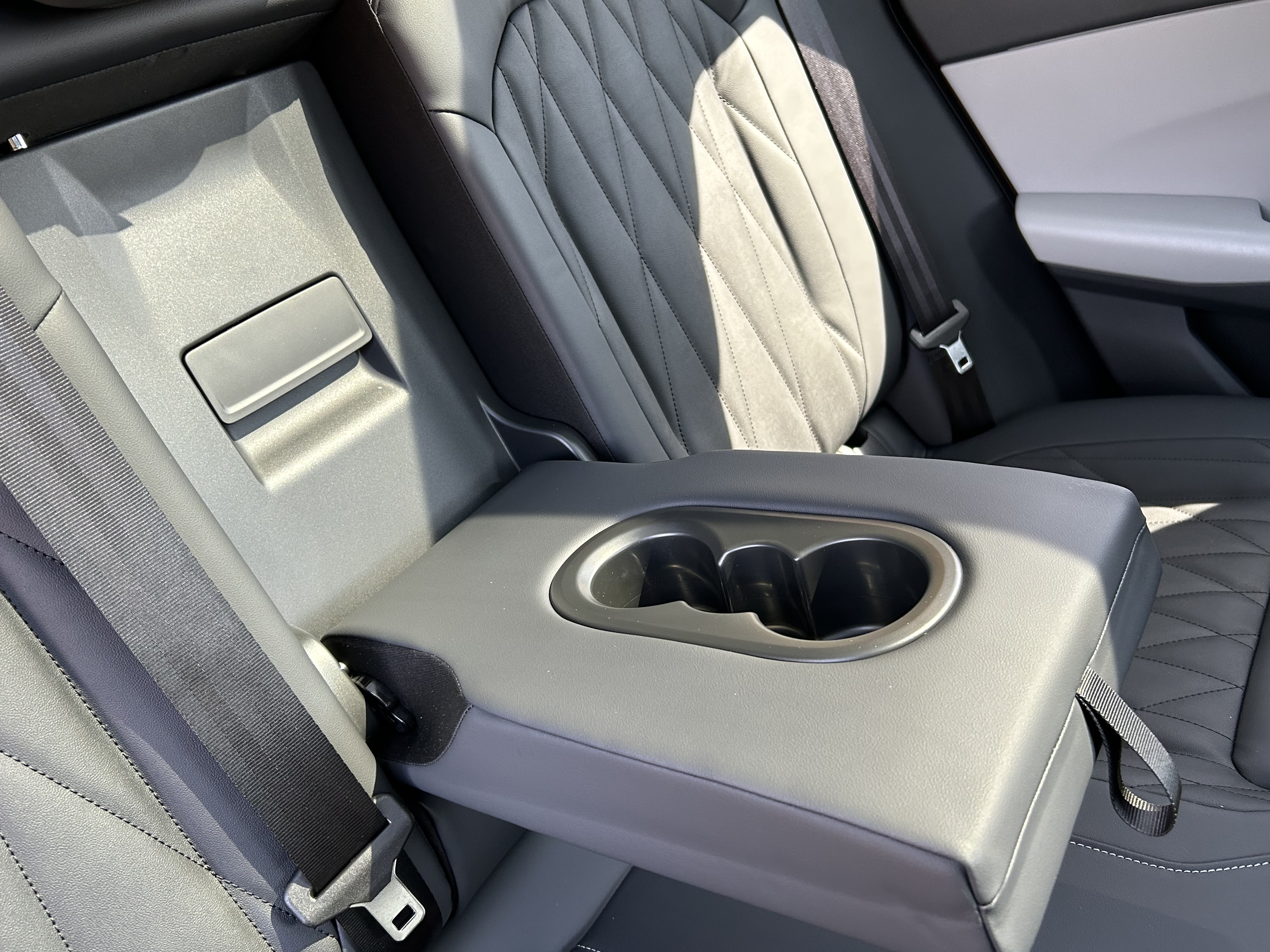 FORD EXPLORER 210KW PREMIUM 77KWH 5DR AUTO