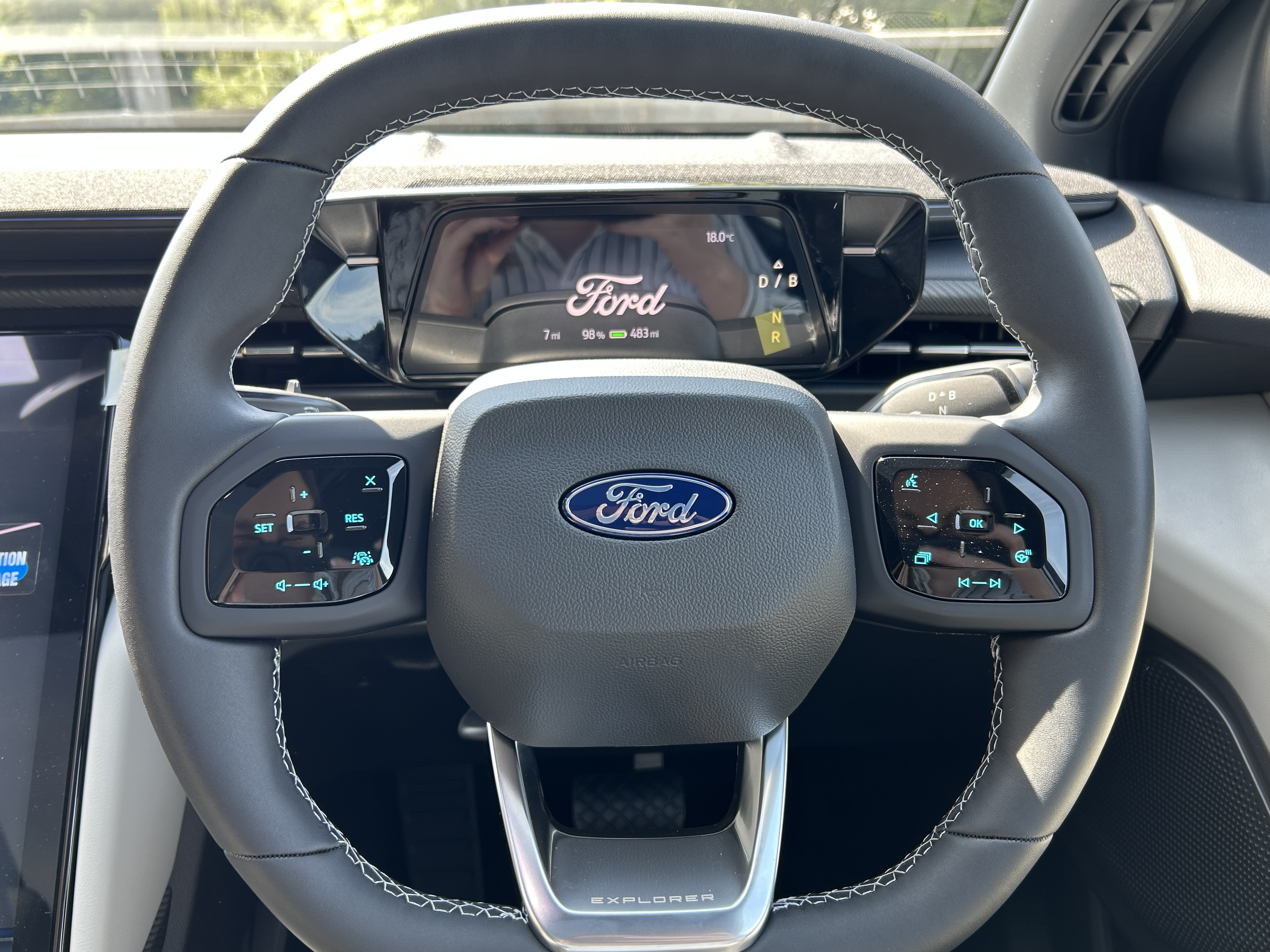 FORD EXPLORER 210KW PREMIUM 77KWH 5DR AUTO