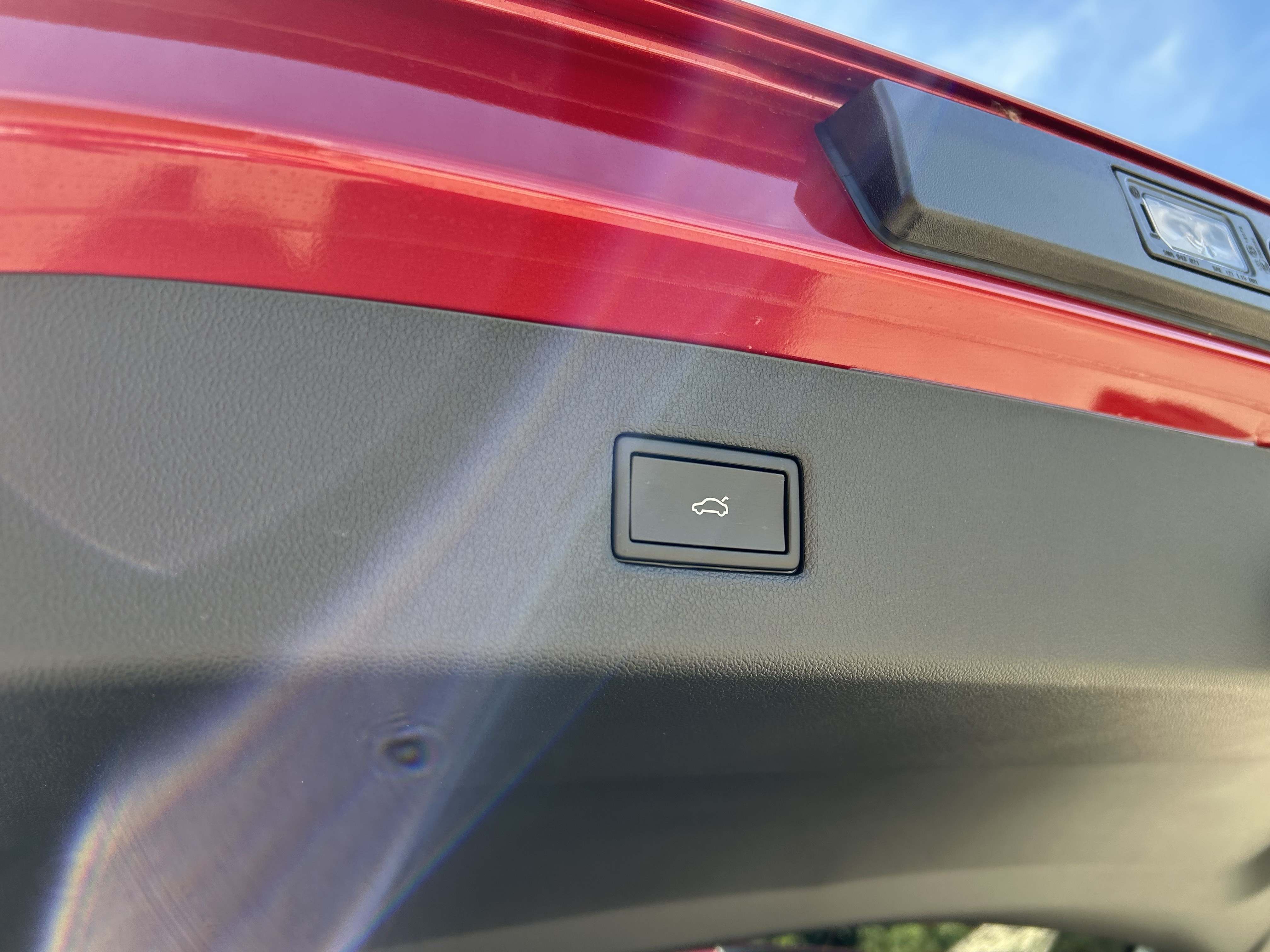 FORD EXPLORER 210KW PREMIUM 77KWH 5DR AUTO