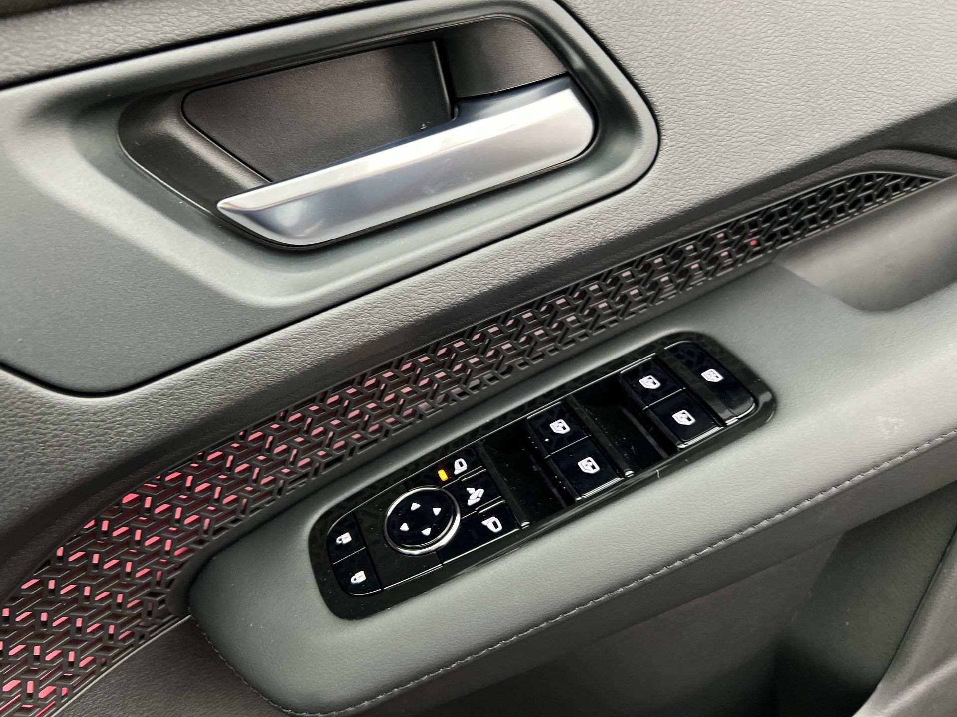 ARIYA 320KW NISMO 87KWH 22KWCH 5DR E-4ORCE AUTO HATCHBACK