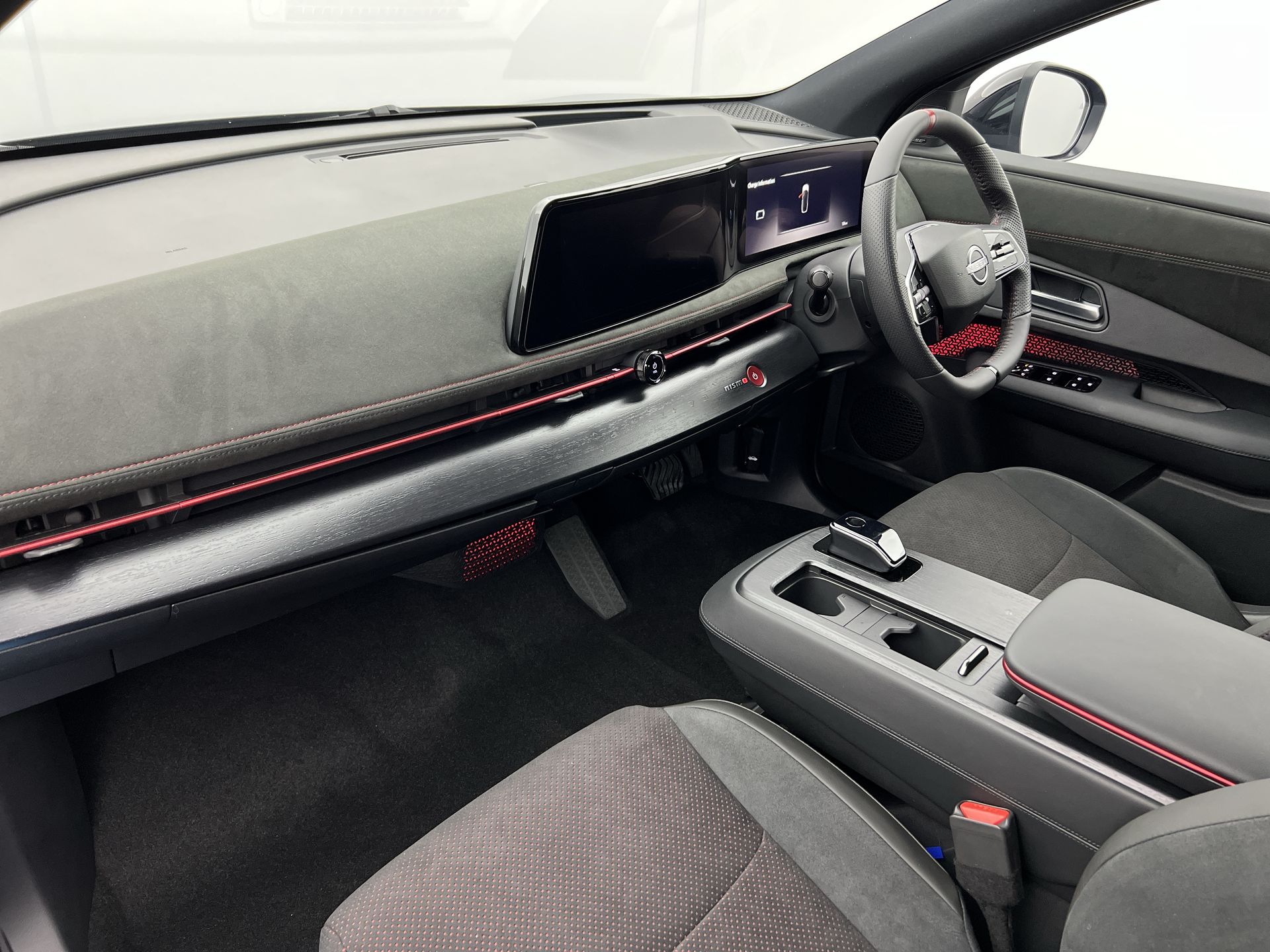 ARIYA 320KW NISMO 87KWH 22KWCH 5DR E-4ORCE AUTO HATCHBACK