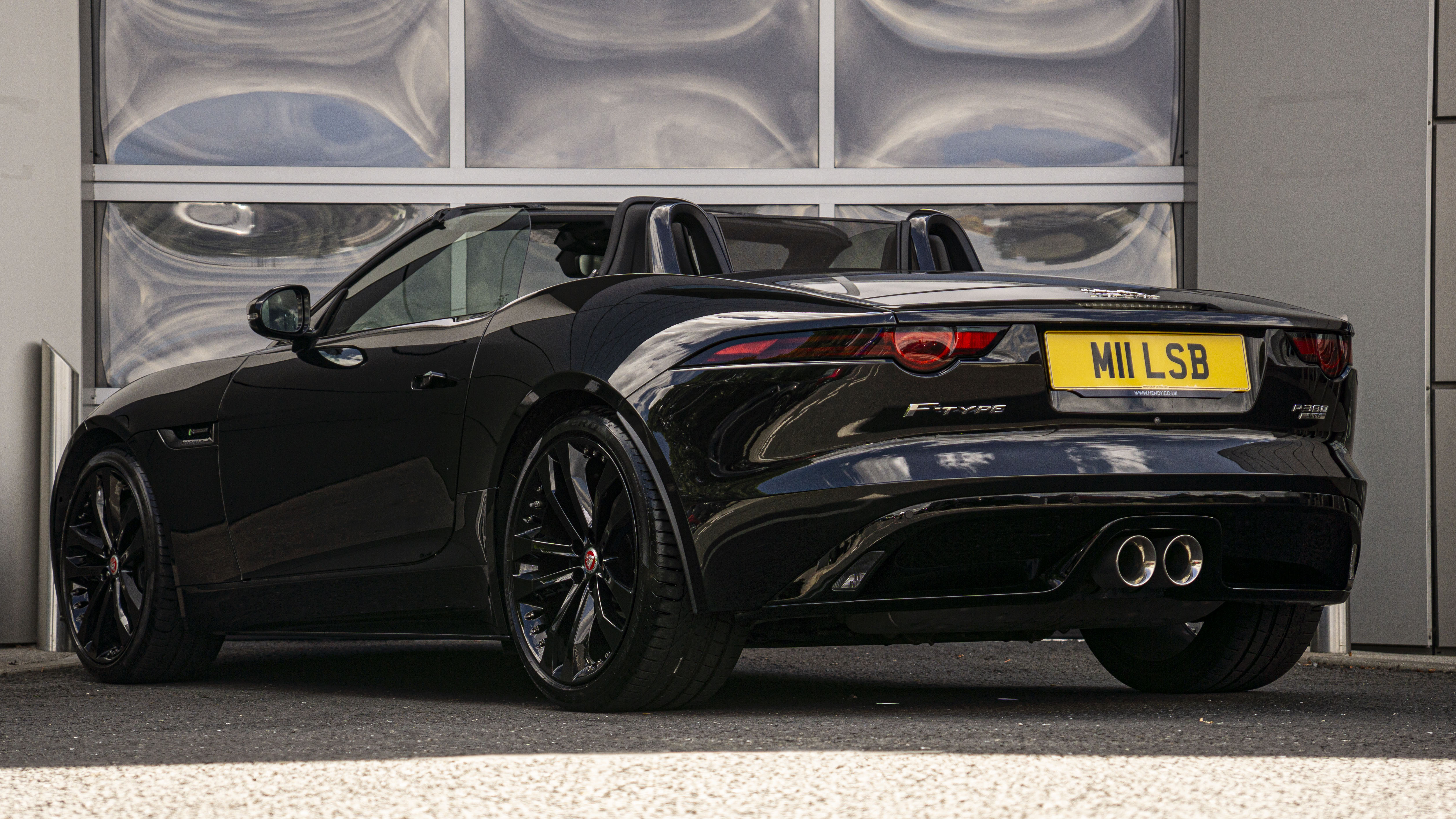 380 SUPERCHARGED V6 AWD