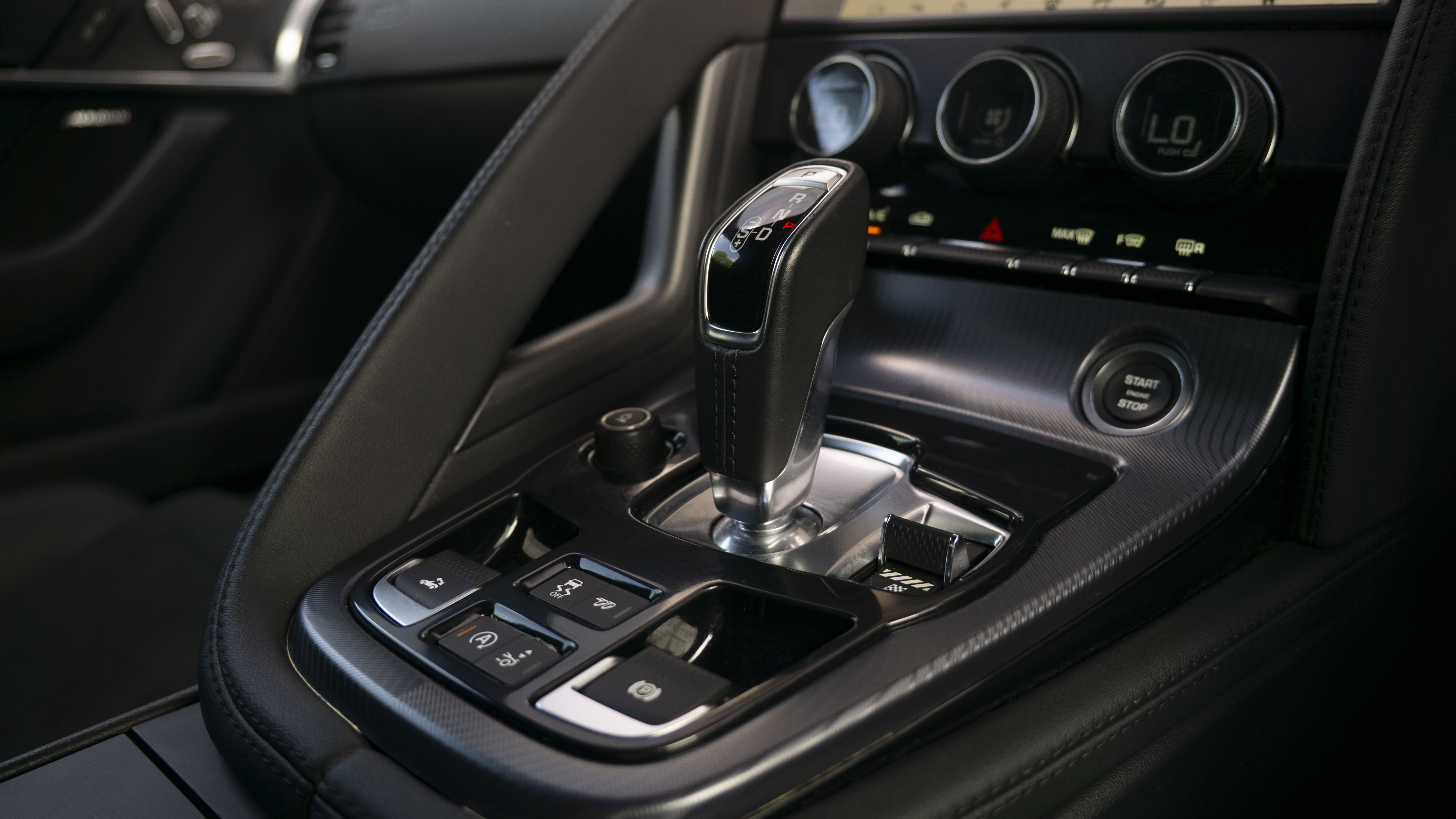 380 SUPERCHARGED V6 AWD