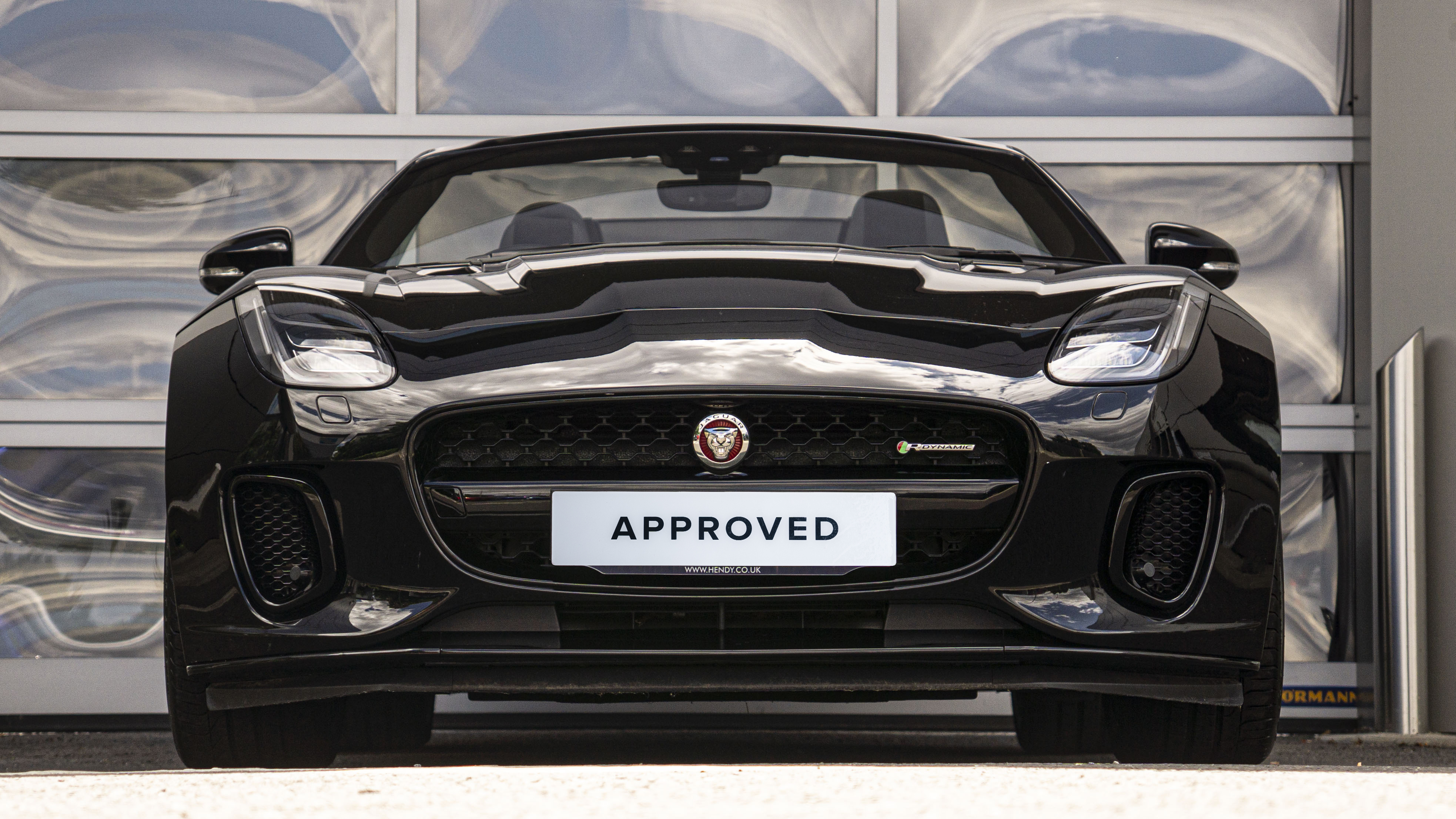 380 SUPERCHARGED V6 AWD