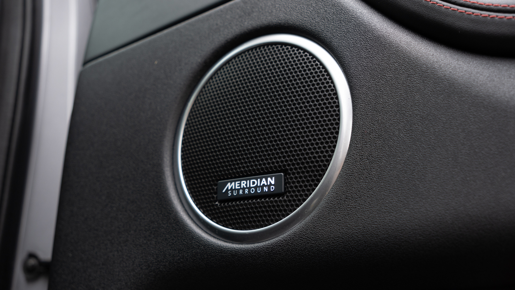 Land Rover DISCOVERY SPORT, SUV, Eiger Grey .