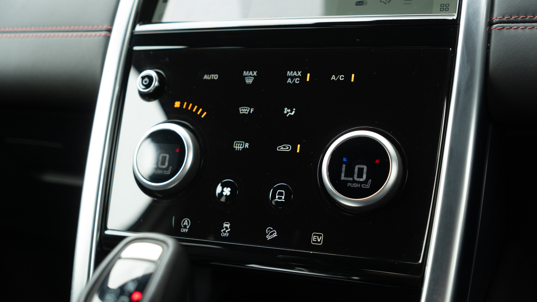 Land Rover DISCOVERY SPORT, SUV, Eiger Grey .