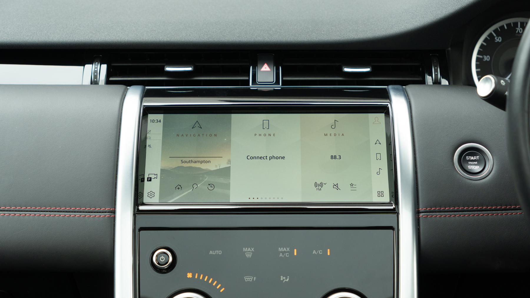 Land Rover DISCOVERY SPORT, SUV, Eiger Grey .