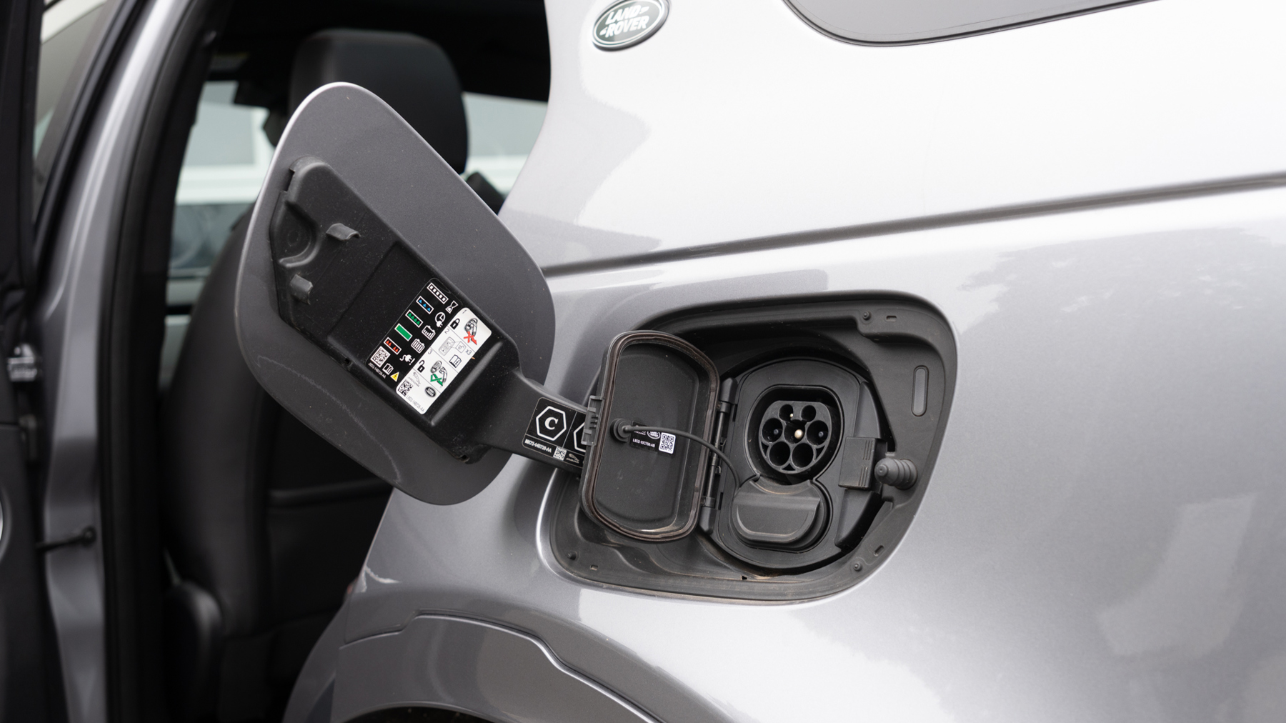 Land Rover DISCOVERY SPORT, SUV, Eiger Grey .