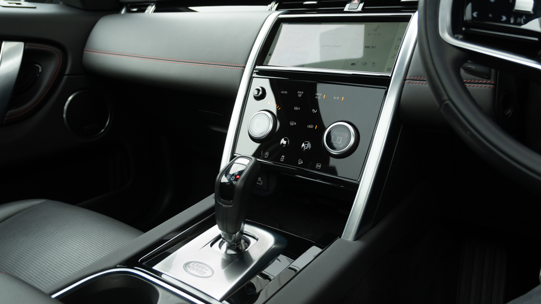 Land Rover DISCOVERY SPORT, SUV, Eiger Grey .