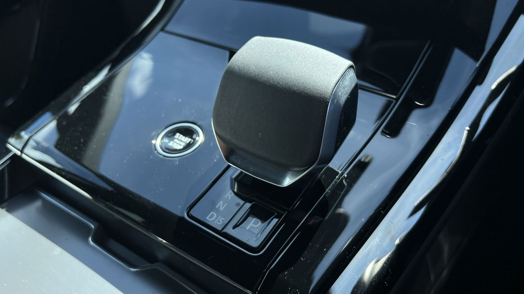 Land Rover RANGE ROVER SPORT, SUV, Grey.