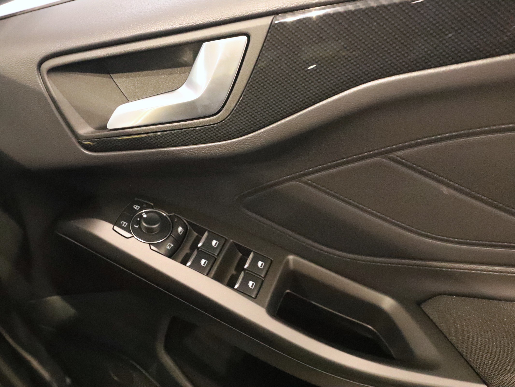 FOCUS ST-LINE X EDITION 5 DOOR 1.0L ECOBOOST 125PS MHEV FWD 6 SPEED MANUAL