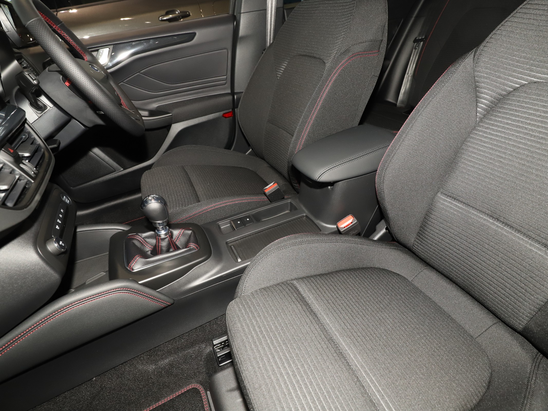 FOCUS ST-LINE X EDITION 5 DOOR 1.0L ECOBOOST 125PS MHEV FWD 6 SPEED MANUAL