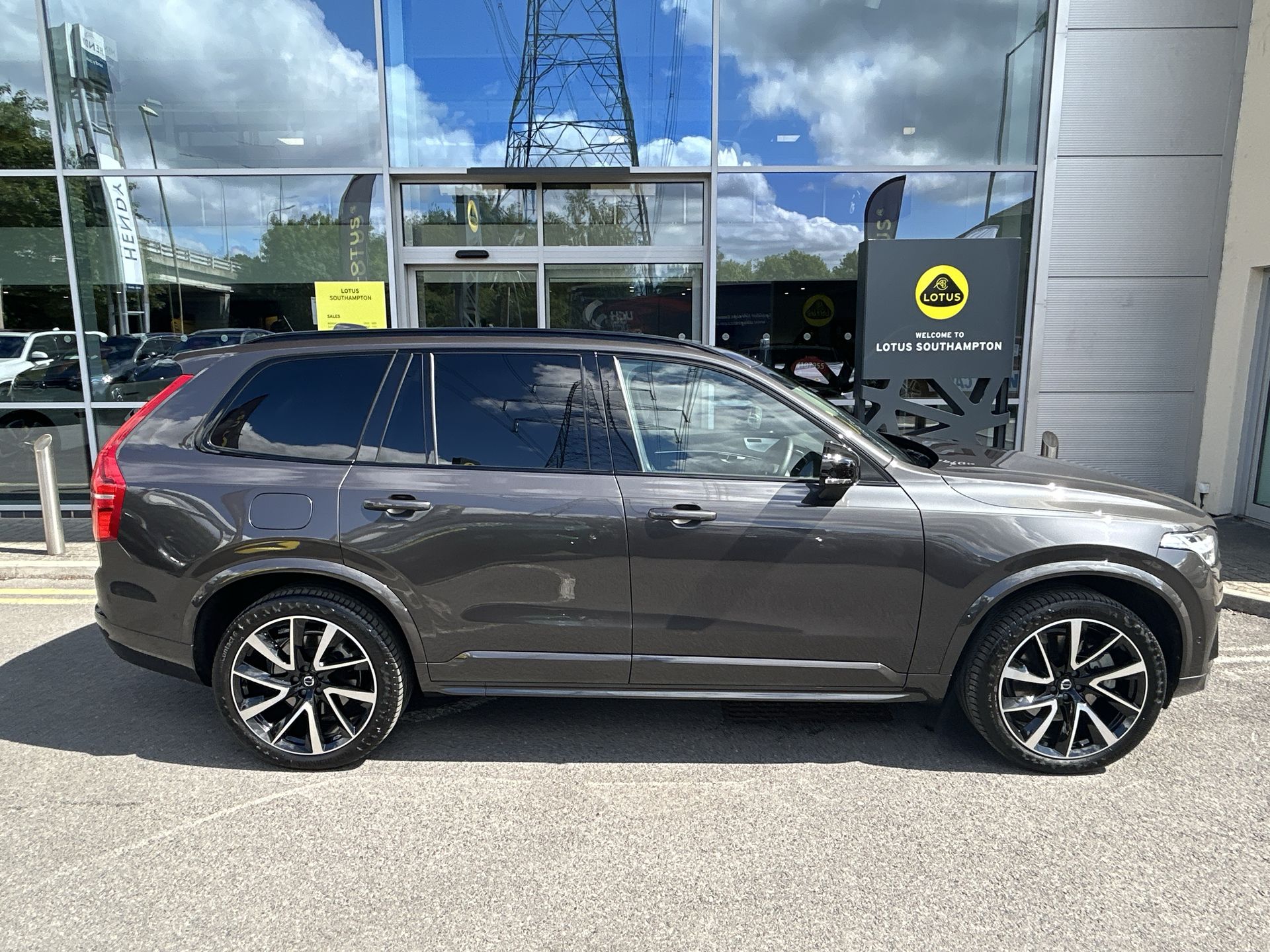 T8 455 RC PHEV DARK AWD GTRON