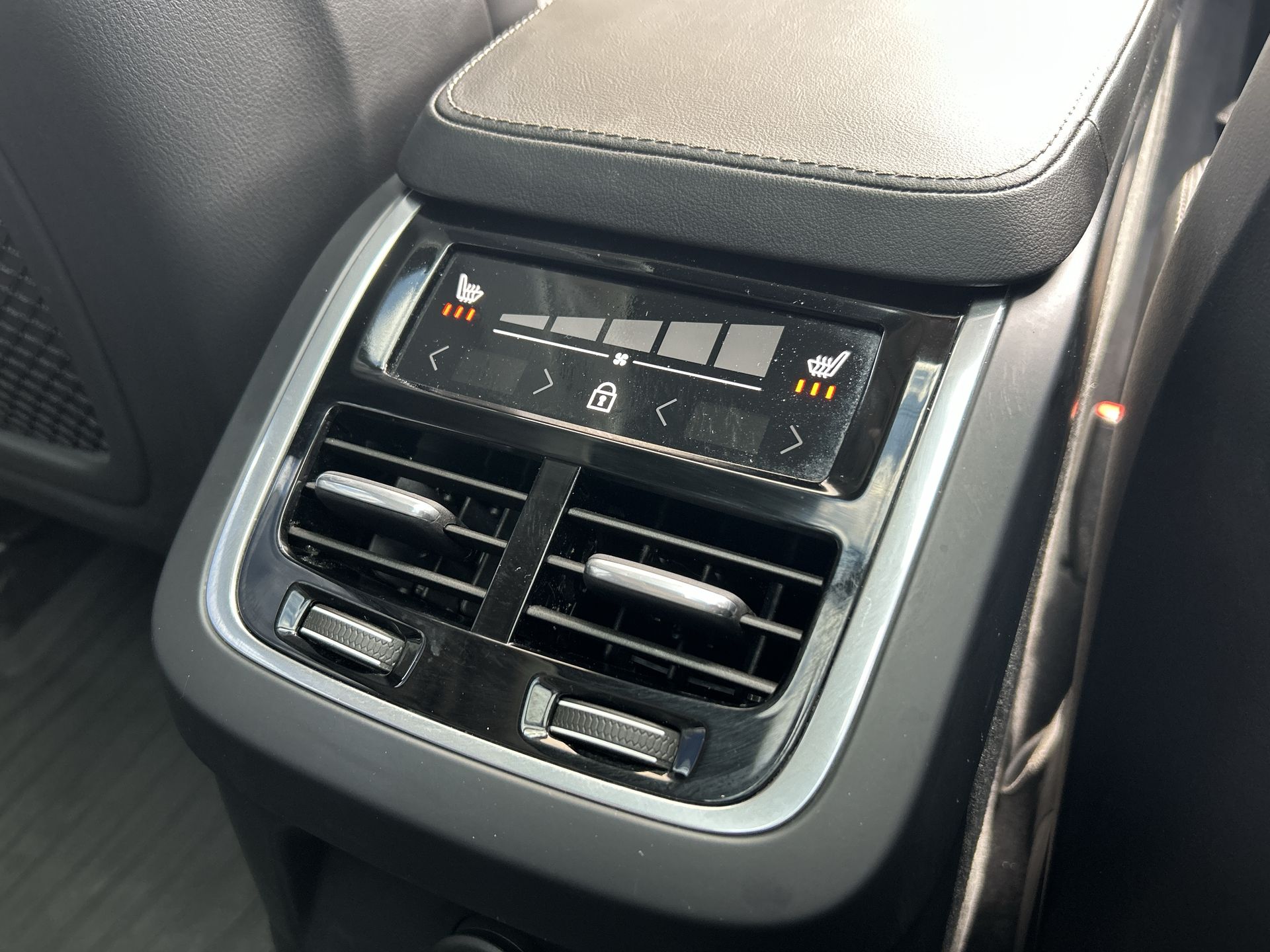 T8 455 RC PHEV DARK AWD GTRON