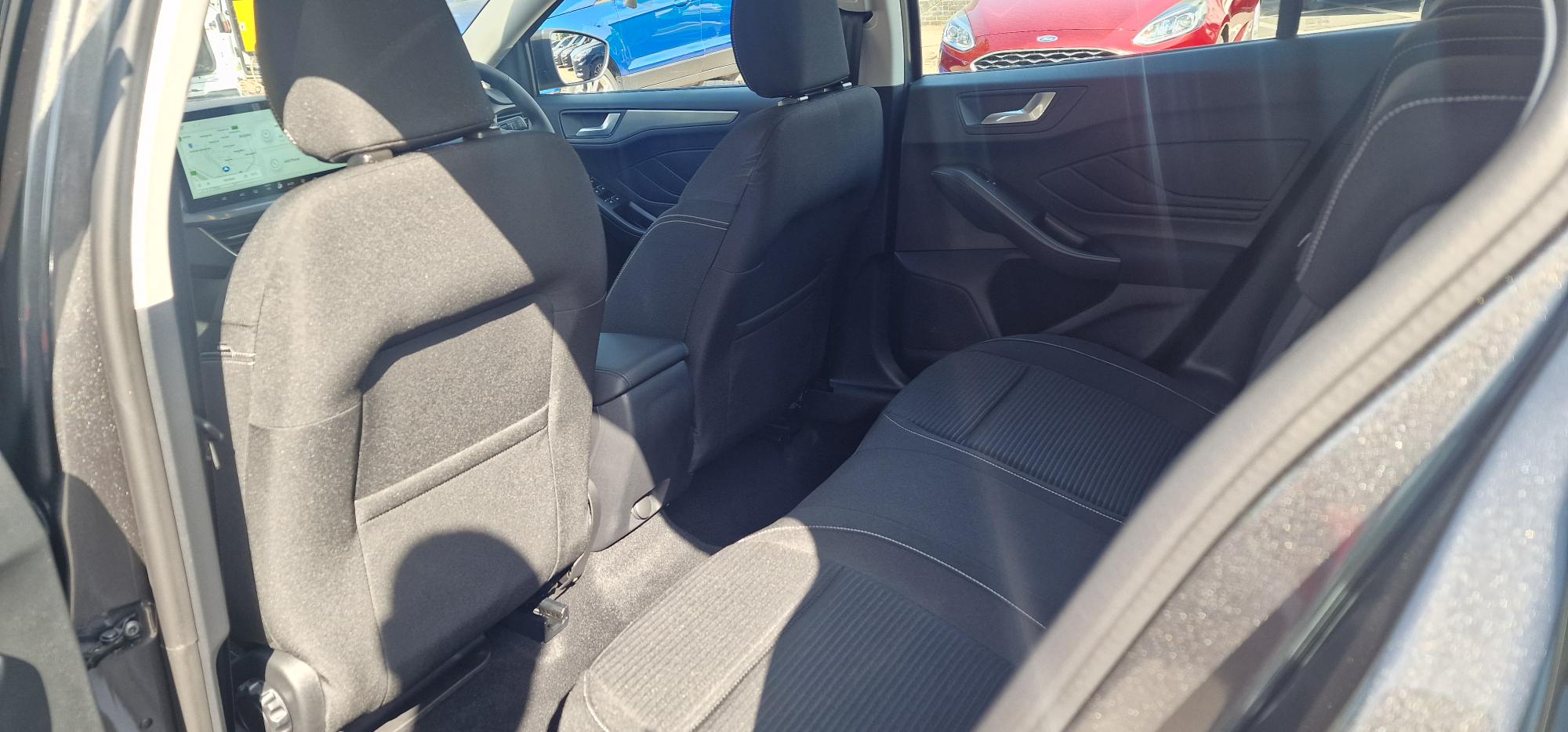FORD FOCUS 1.0 ECOBOOST HYBRID MHEV 155 TITANIUM 5DR AUTO