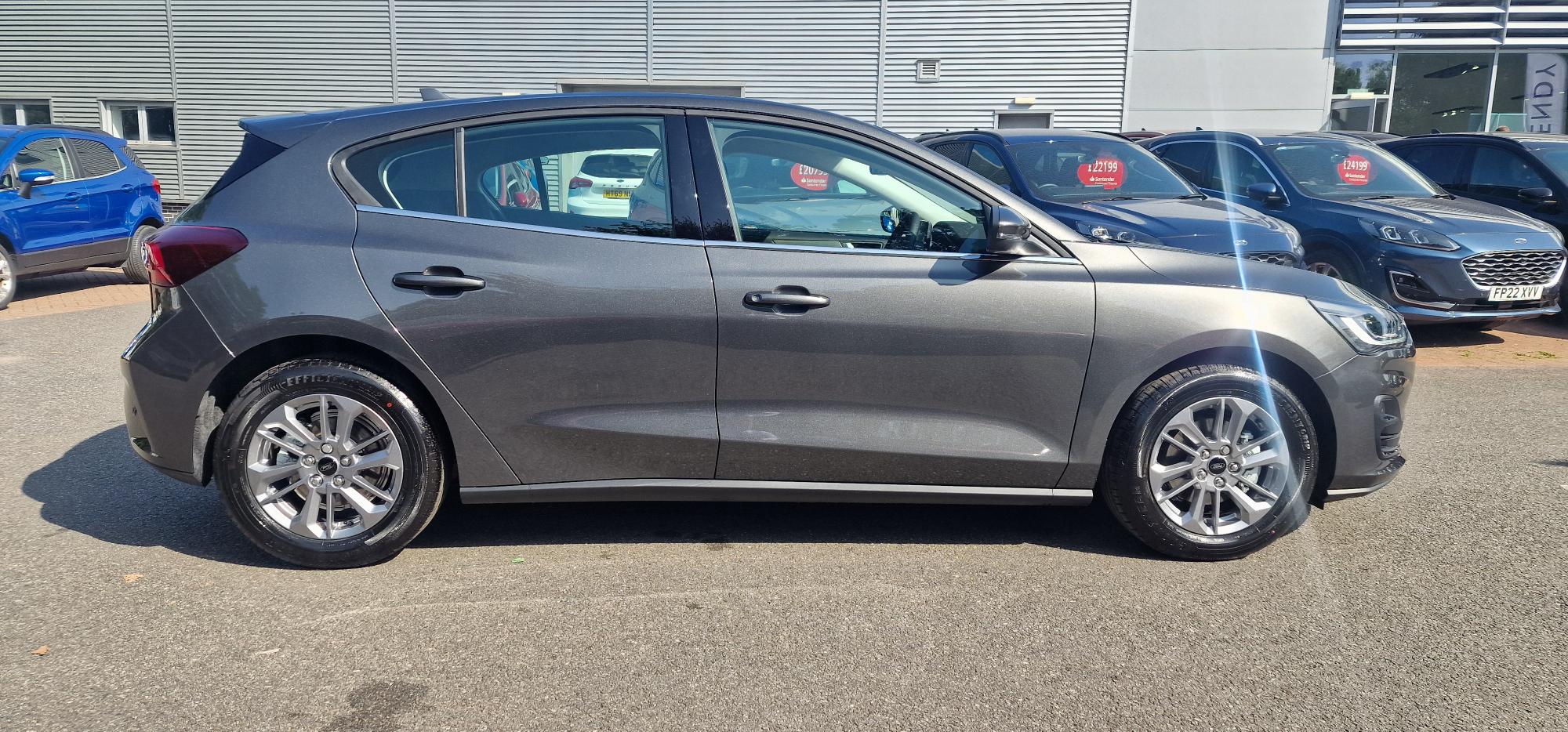 FORD FOCUS 1.0 ECOBOOST HYBRID MHEV 155 TITANIUM 5DR AUTO